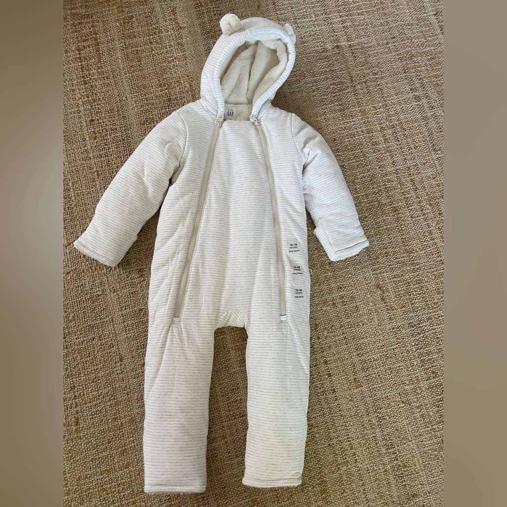 Gap baby toddler one piece bunting / winter coat onesie NWT 12-18m unisex